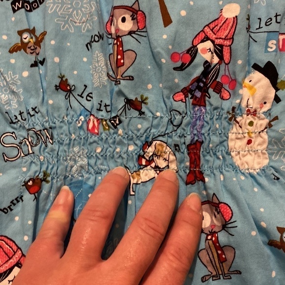 DICKIES Blue Winter Snowman Theme Scrub Top Shirred Back Pockets (Size XS) - Picture 7 of 7